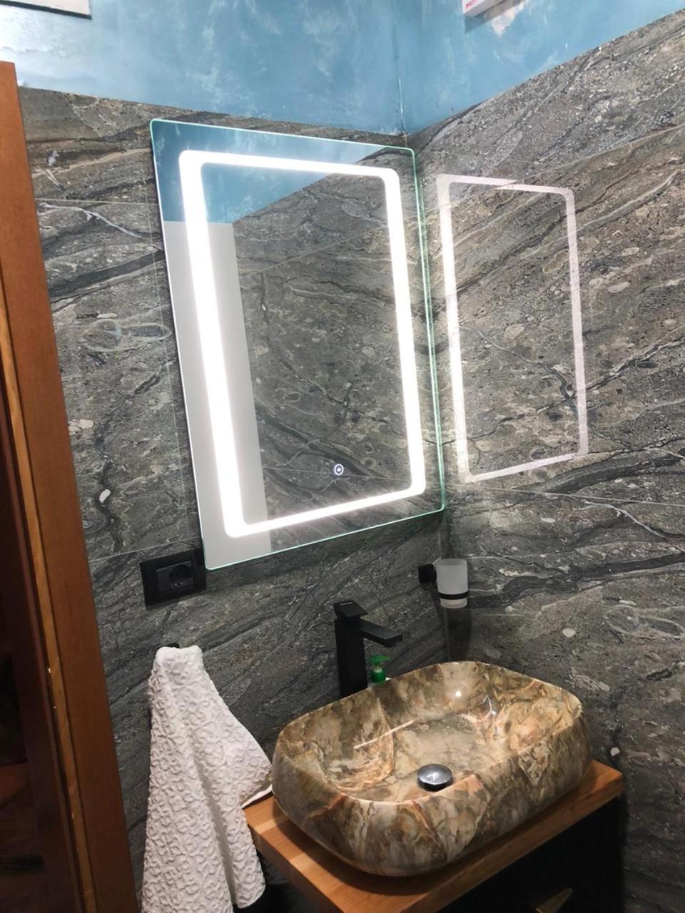 Zeneli Alpin Chalet Cerem 외부 사진
